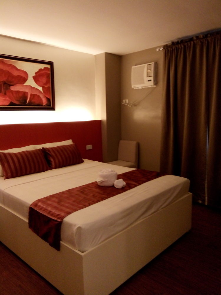 Reddoorz Plus At Hotel Metro Kalibo Eksteriør bilde
