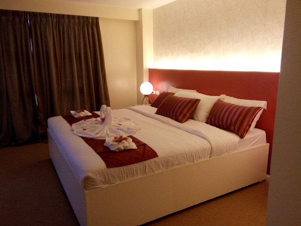 Reddoorz Plus At Hotel Metro Kalibo Eksteriør bilde