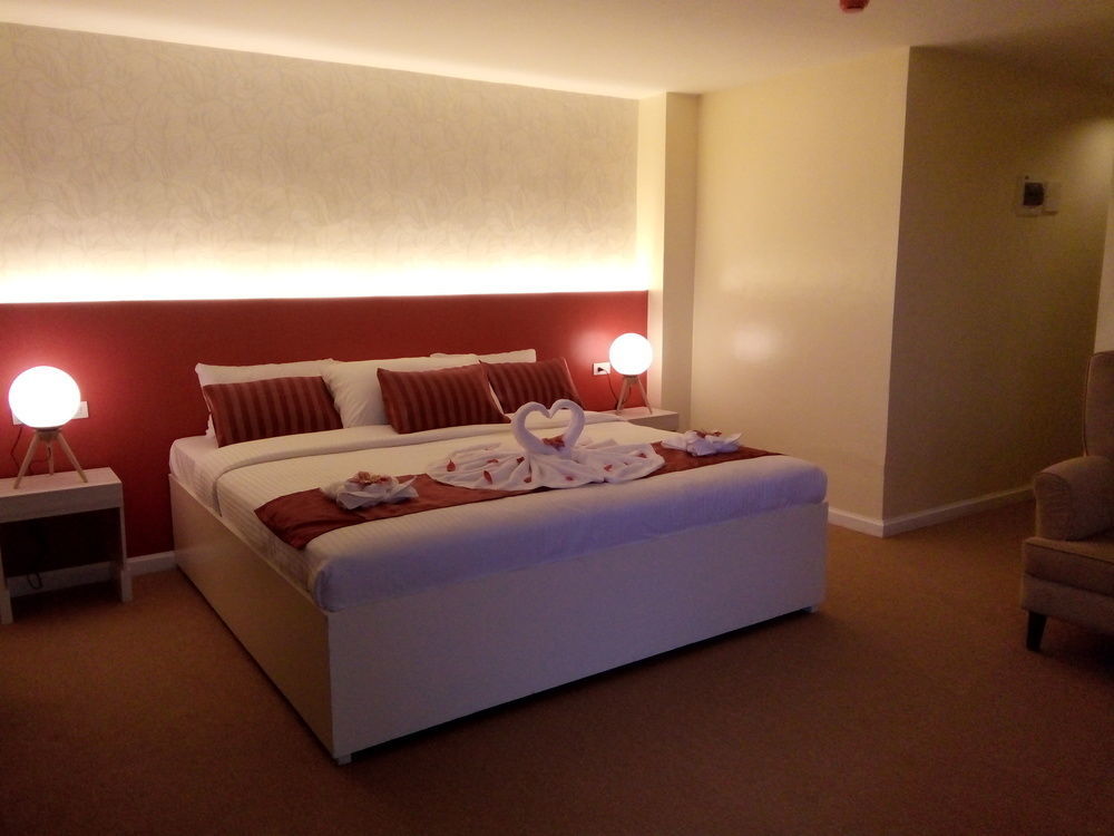 Reddoorz Plus At Hotel Metro Kalibo Eksteriør bilde