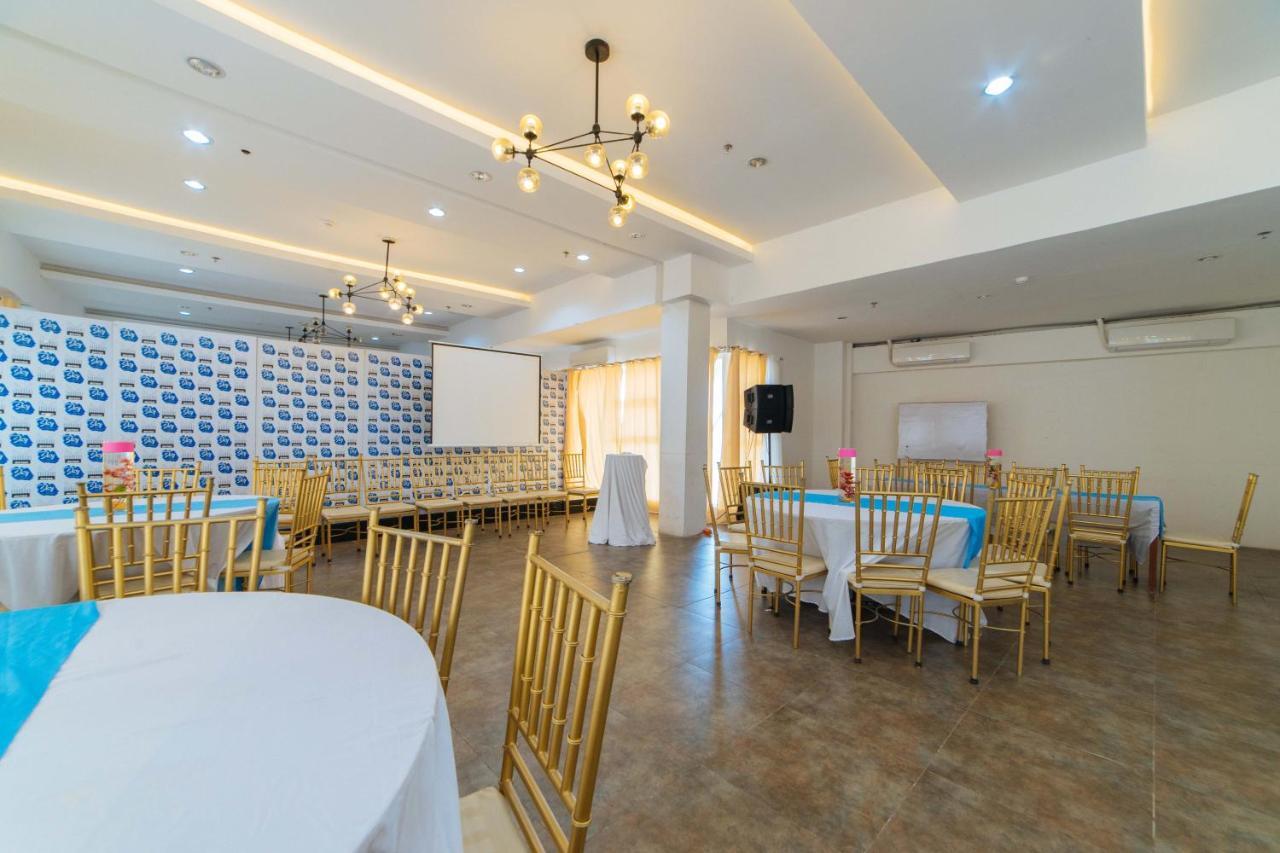 Reddoorz Plus At Hotel Metro Kalibo Eksteriør bilde