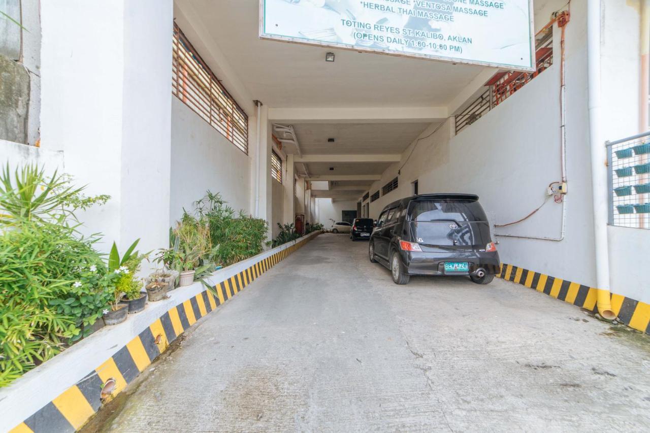 Reddoorz Plus At Hotel Metro Kalibo Eksteriør bilde